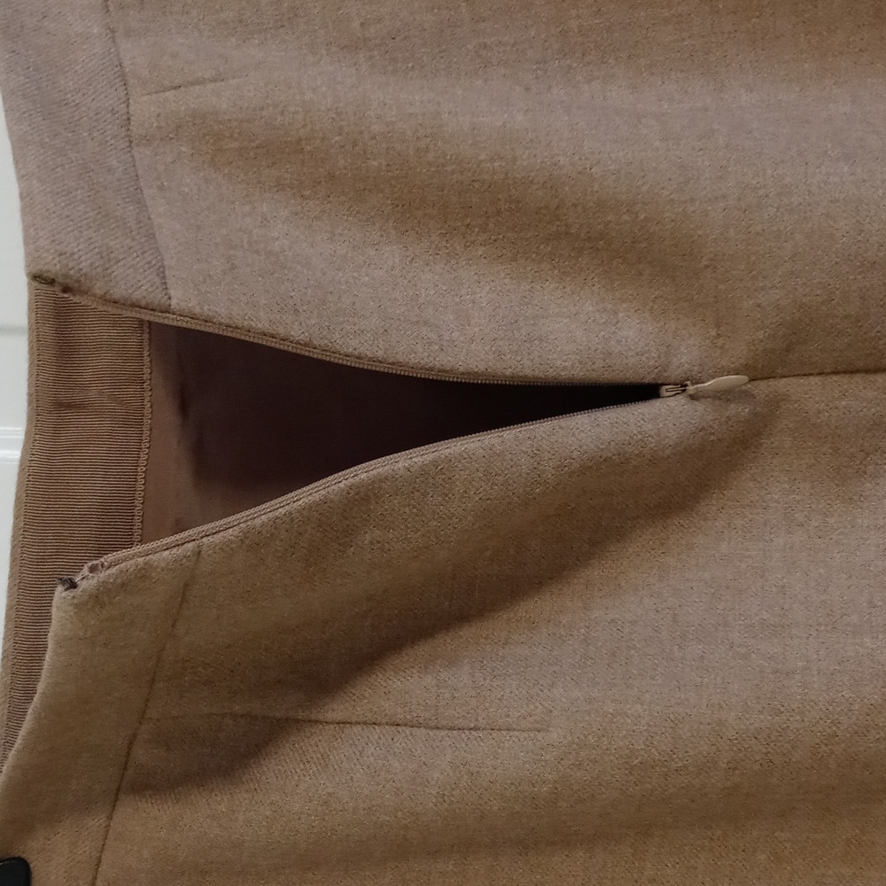 ๐J. Crew๐ - Camel/Tan Wool Skirt - Picture 6 of 11